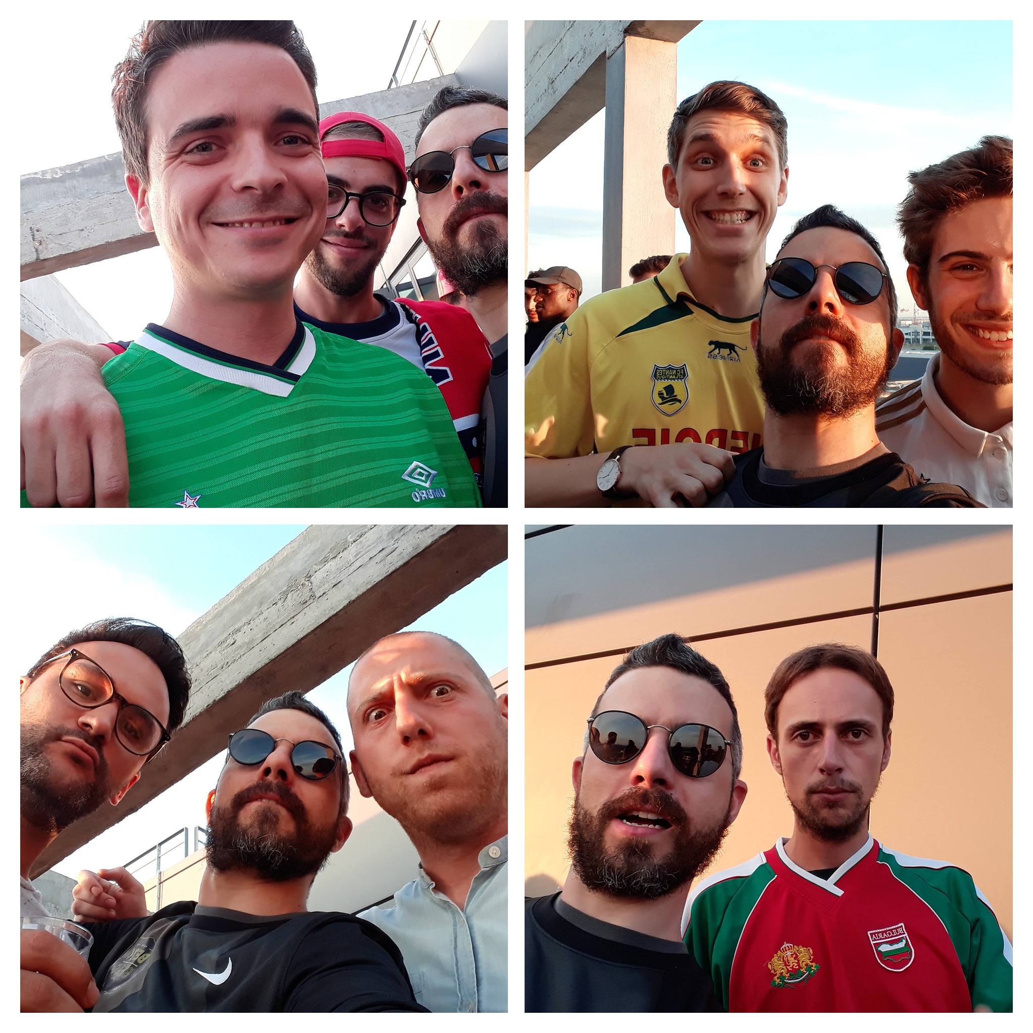 Montage de quatre selfies d’hommes souriants portant des maillots de football, en extérieur au coucher du soleil.